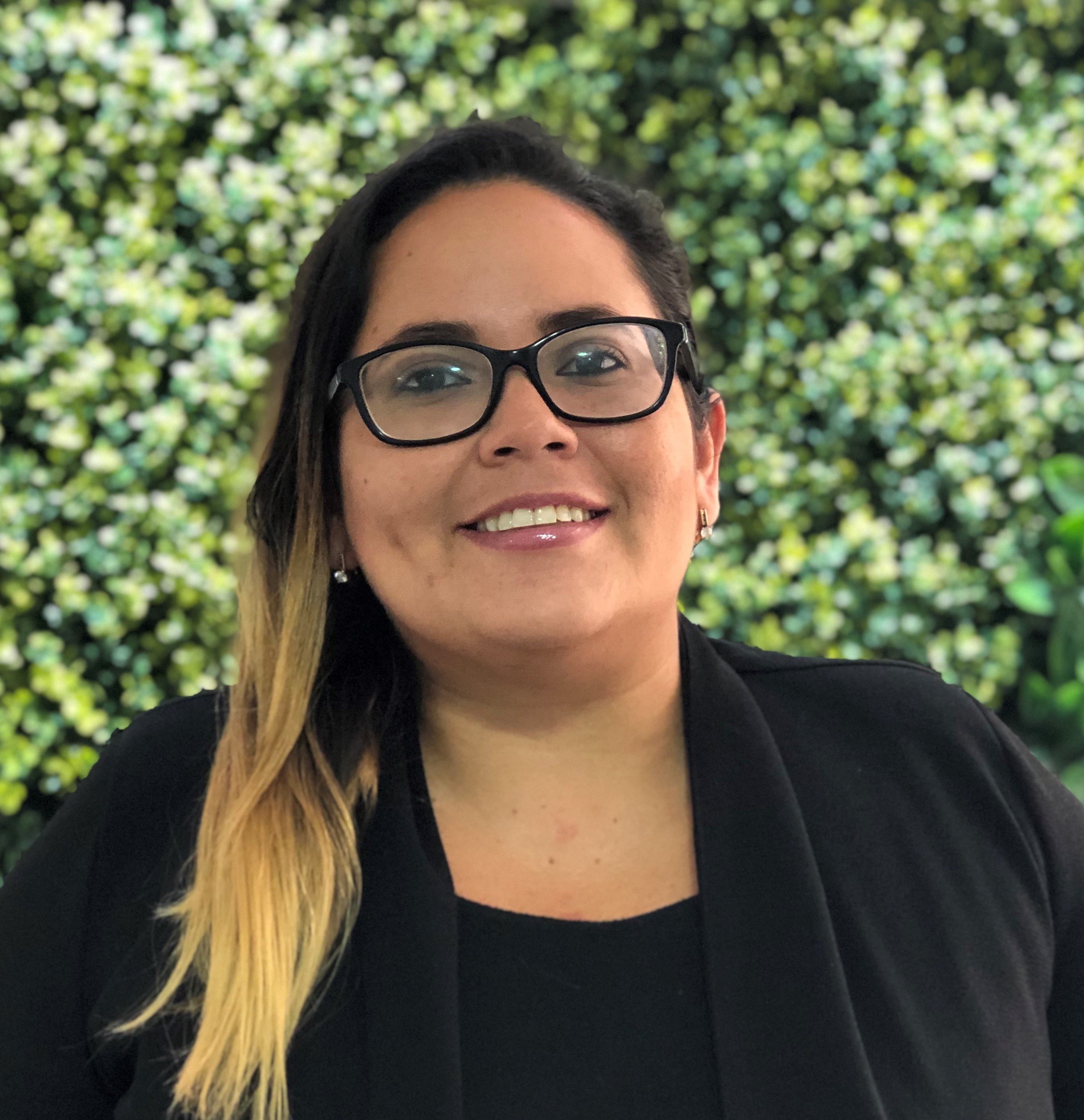 Irene Valarezo Abogada Litigio Guayaquil EcuadorLauden Law